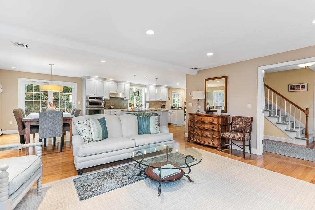 3 Cranmore Road Medfield, MA 02052 - Photo 9 of 38 Gallery Image 9
