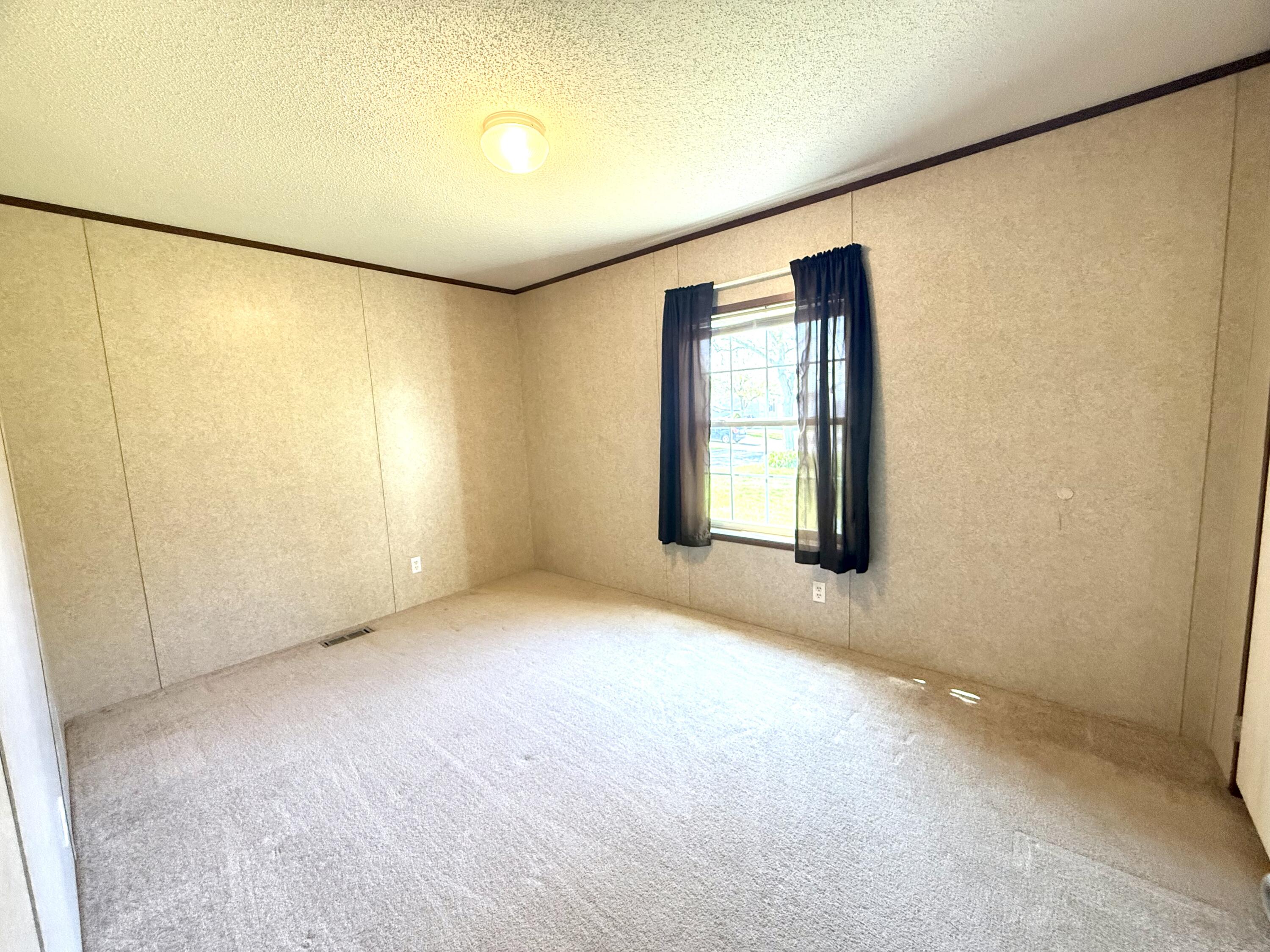360 East Tuttle Road, Unit 8 Ionia, MI 48846 - Photo 17 of 46 IMG_1335