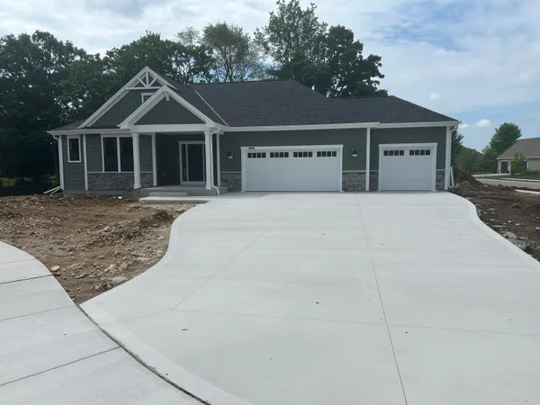 $674,900 | 1733 Palmer Court, Hartford, WI 53027