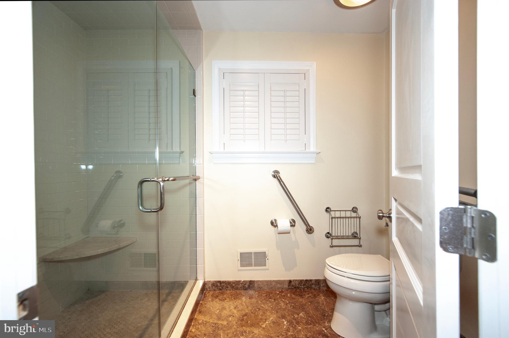 410 Chester Road Devon, PA 19333 - Photo 22 of 40 1st floor full bathroom