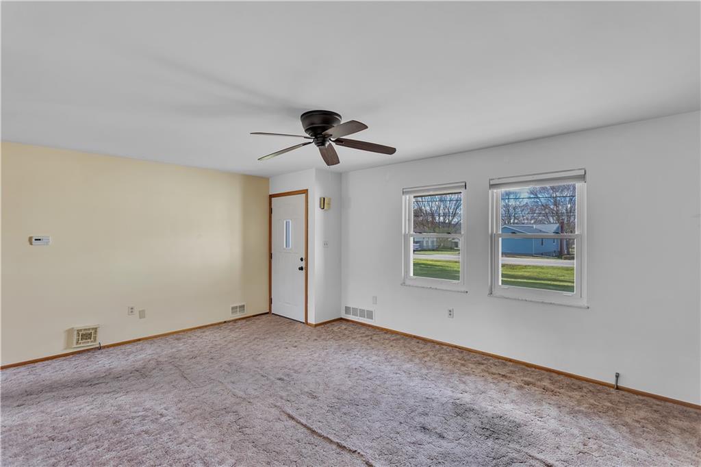 1016 North Eighty Eight Road Rices Landing, PA 15357 - Photo 31 of 32 family room