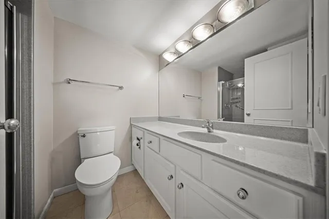 $549,000 | 2510 Grand Boulevard, Unit 1604, Kansas City, MO 64108