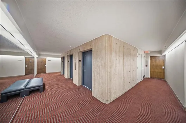 $549,000 | 2510 Grand Boulevard, Unit 1604, Kansas City, MO 64108