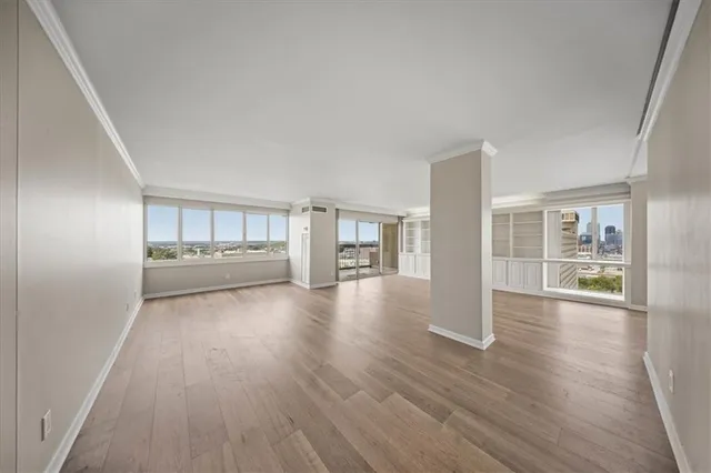 $549,000 | 2510 Grand Boulevard, Unit 1604, Kansas City, MO 64108