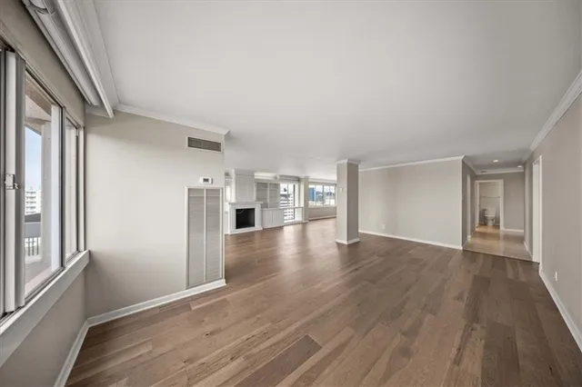 $549,000 | 2510 Grand Boulevard, Unit 1604, Kansas City, MO 64108