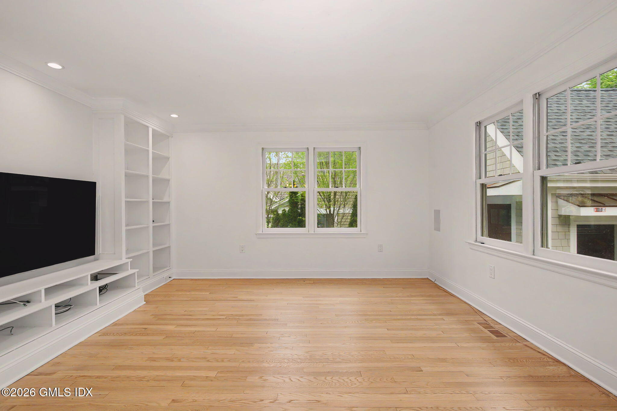 9 Valleywood Road Cos Cob, CT 06807 - Photo 10 of 29 Family Room