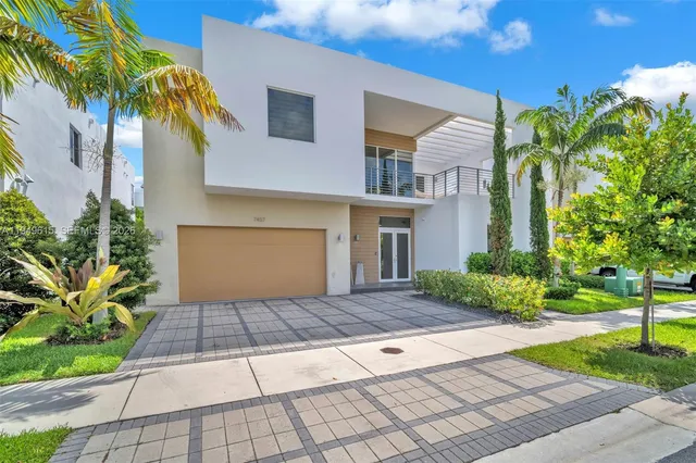 $9,500 | 7457 Northwest 101 Avenue, Unit 7457, Doral, FL 33178