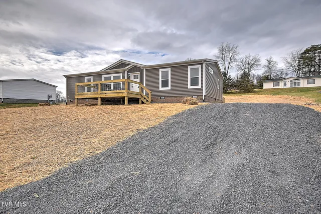 $294,900 | 4100 Weaver Pike, Bluff City, TN 37618
