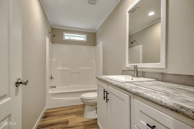 $294,900 | 4100 Weaver Pike, Bluff City, TN 37618