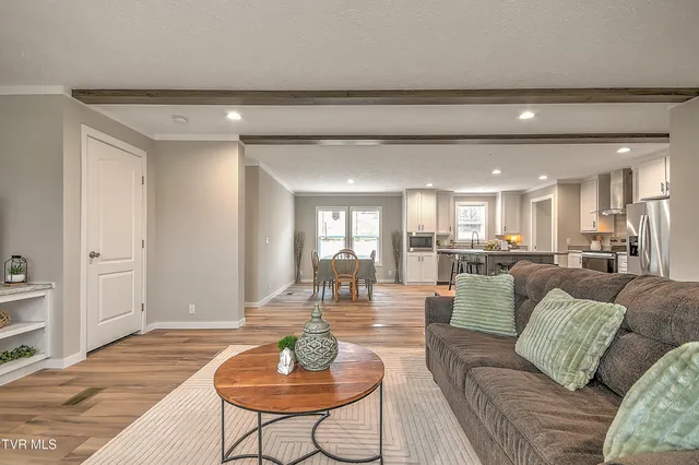 $294,900 | 4100 Weaver Pike, Bluff City, TN 37618