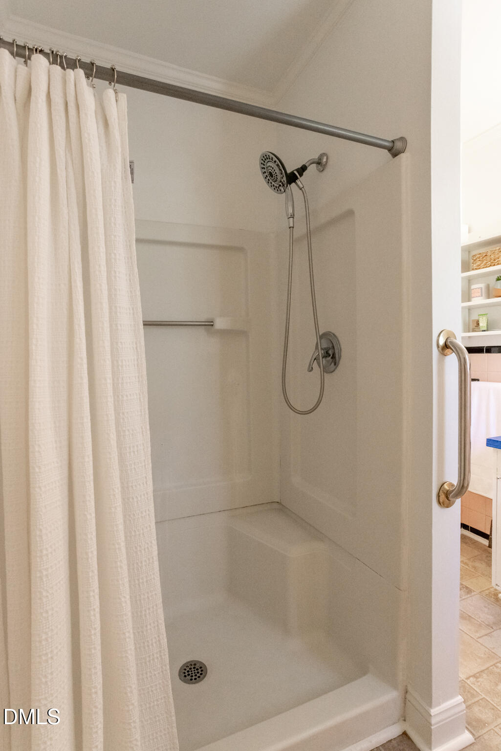 2930 Chapel Hill Road Durham, NC 27707 - Photo 13 of 34 web2930ChapelHillRd_019