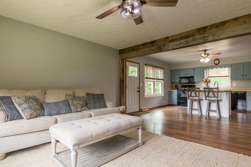 4261 Sugar Grove Road Southeast Lancaster, OH 43130 - Photo 9 of 56 17