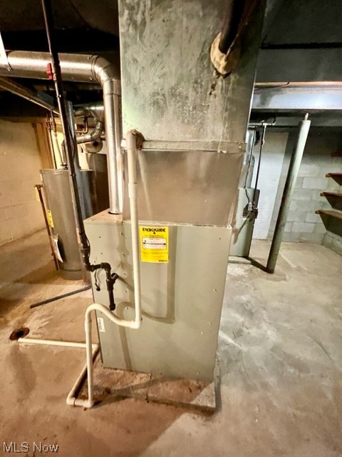 2480 Noble Road Cleveland, OH 44121 - Photo 20 of 31 View of utility room