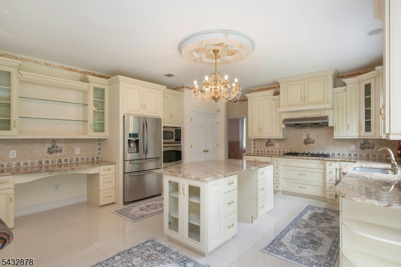 6 Hyer Farm Road Roseland, NJ 07068 - Photo 6 of 23