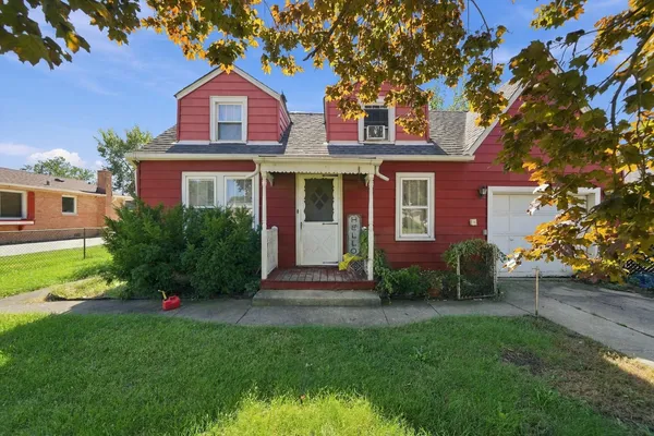 $169,999 | 7025 West 73rd Place, Chicago, IL 60638