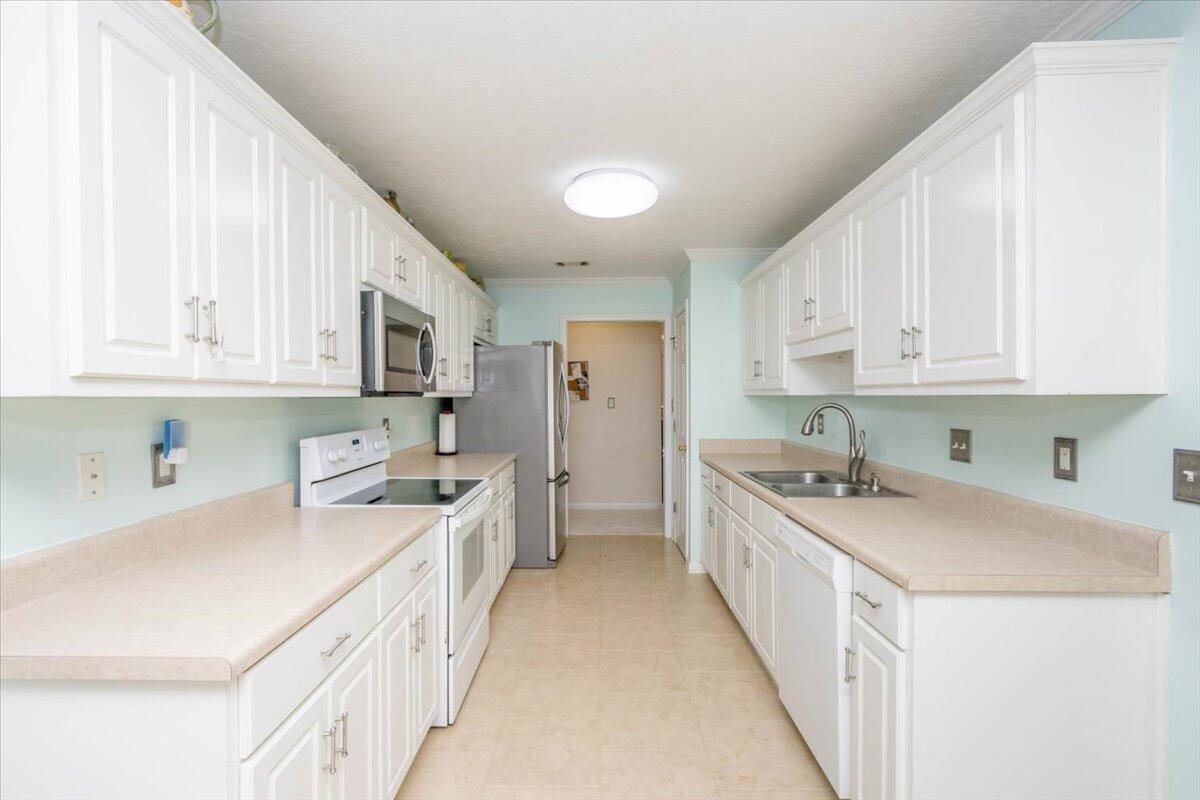 900 Mitchell Lane Evans, GA 30809 - Photo 16 of 41 16-GMDM20250531_5951