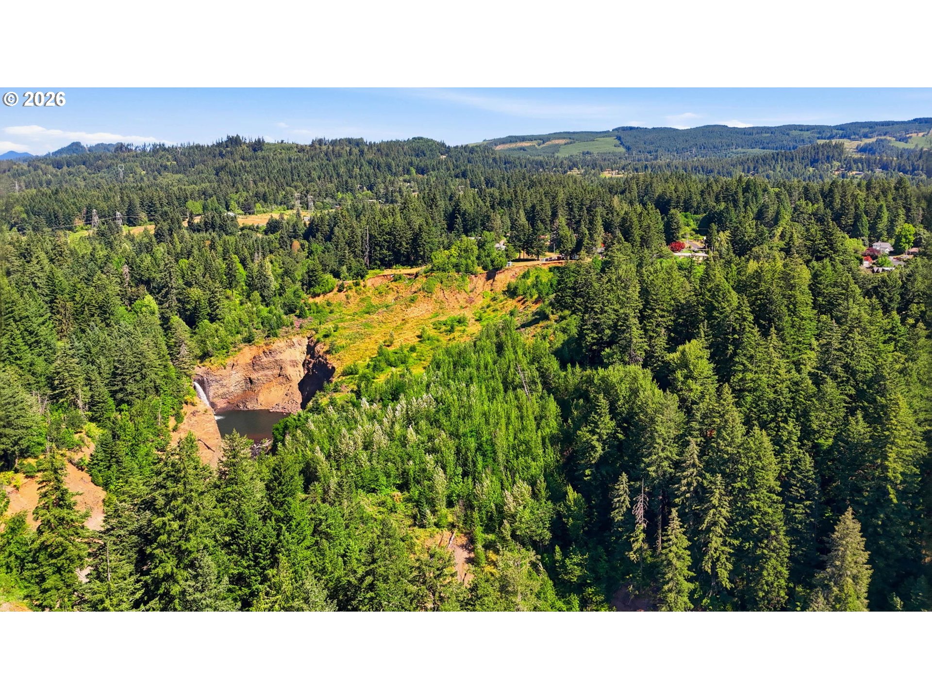 Piper Road Stevenson, WA 98648 - Photo 25 of 27 a view of a city with lush green forest