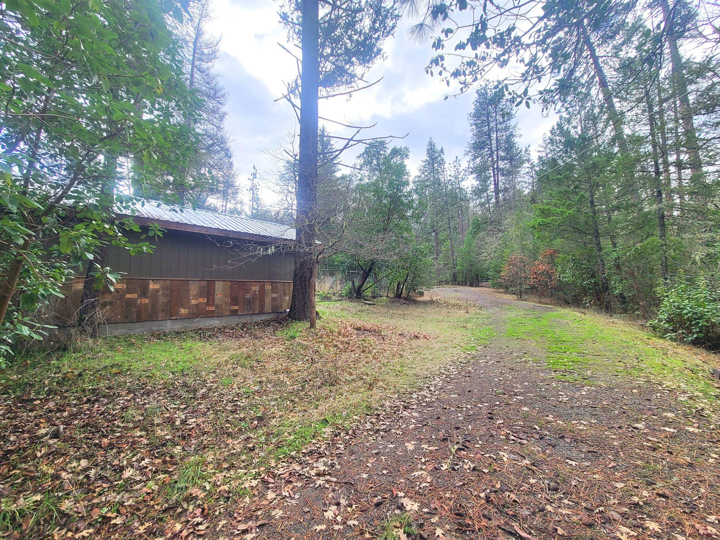 8026 Upper Applegate Road Jacksonville, OR 97530 - Photo 47 of 52 f-fotor-2024013118177
