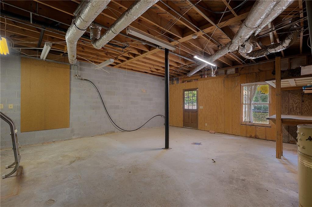 127 Windsor Drive Calhoun, GA 30701 - Photo 40 of 57 a view of empty room