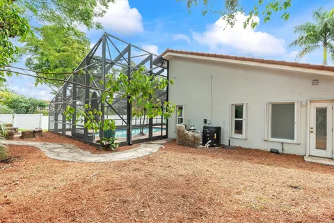 $899,000 | 1001 Southwest 93rd Avenue, Plantation, FL 33324
