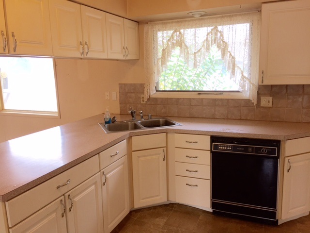 405 North Moore Road Spokane Valley, WA 99037 - Photo 5 of 8