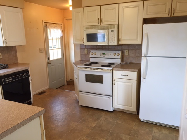 405 North Moore Road Spokane Valley, WA 99037 - Photo 6 of 8