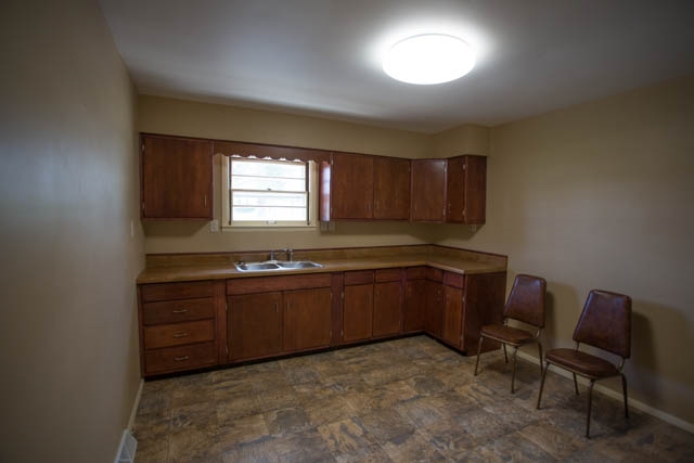 10328 South Wayne Road Warren, IN 46792 - Photo 3 of 9 Gallery Image 3