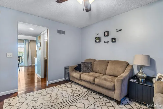 $168,500 | 161 Dartingbird Lane, Unit D, Eureka, MO 63025