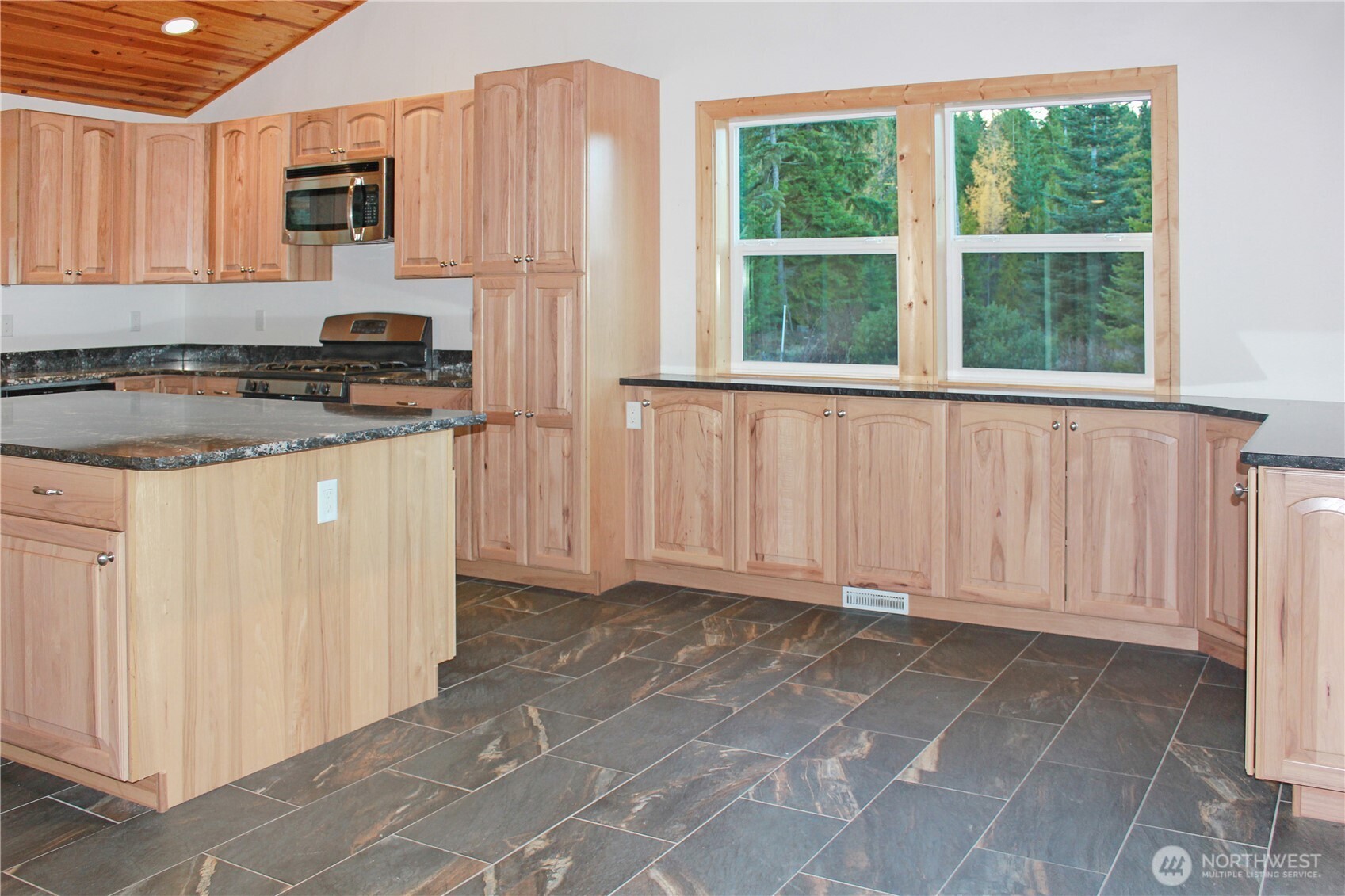 222 Fs Road Cle Elum, WA 98922 - Photo 11 of 40 Gallery Image 11