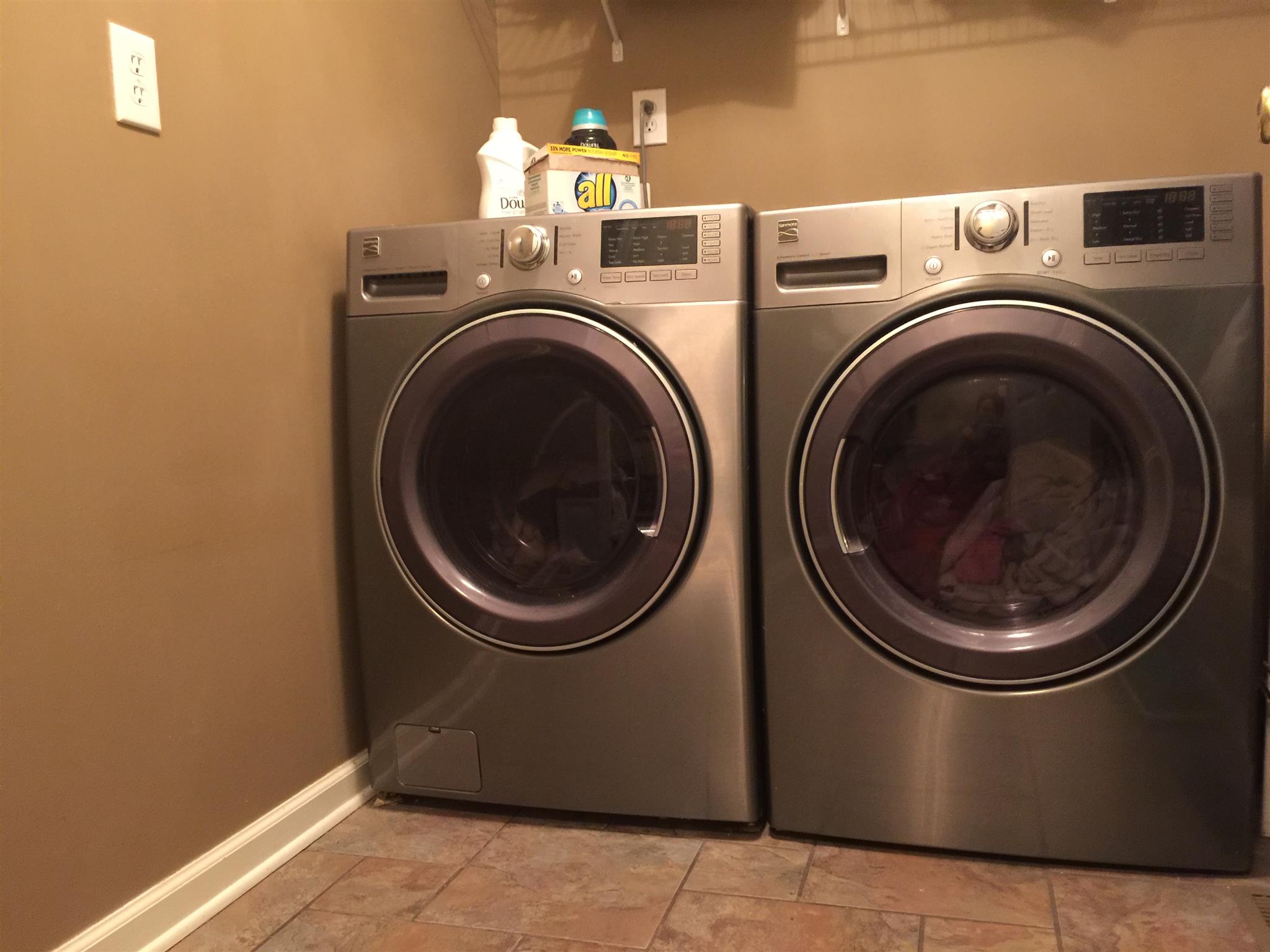 6762 New Chapel Road Springfield, TN 37172 - Photo 27 of 30 a utility room with dryer and washer