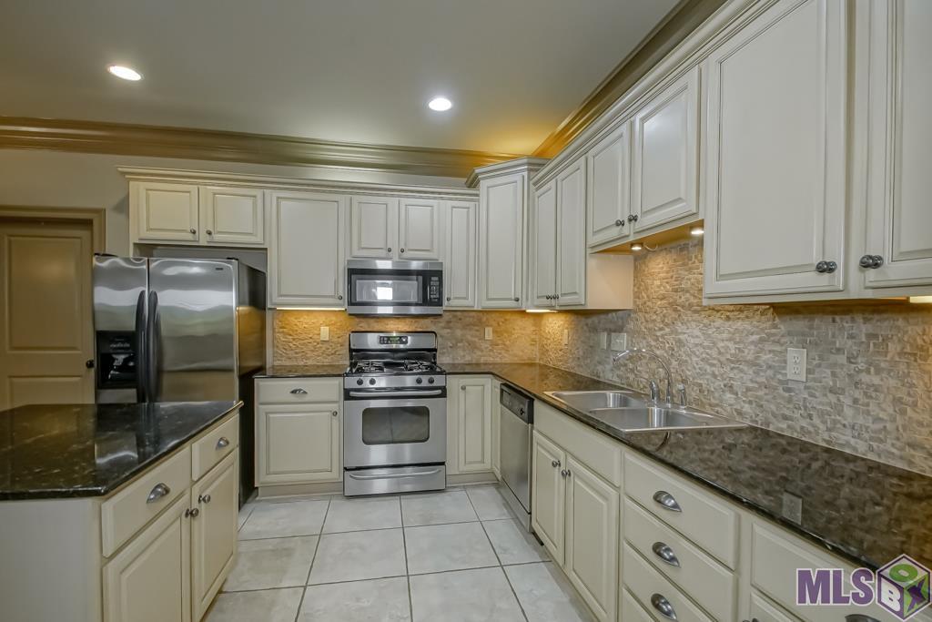18639 Perkins Road, Unit 42 Prairieville, LA 70769 - Photo 13 of 35 Gallery Image 13