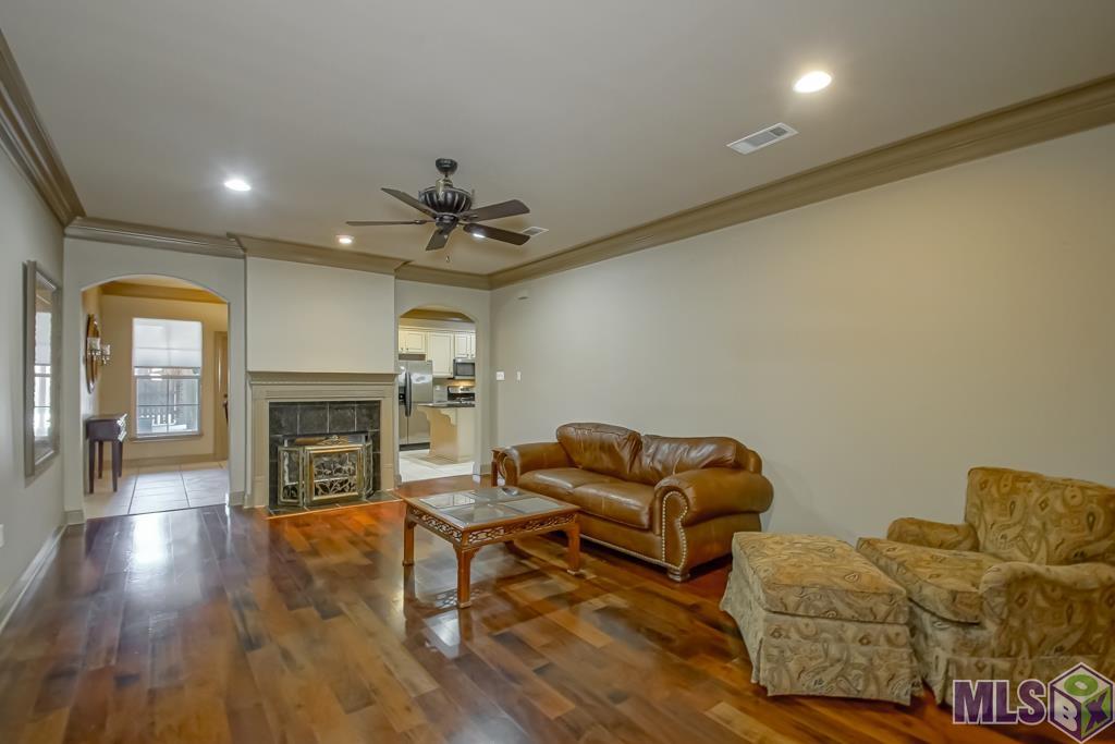 18639 Perkins Road, Unit 42 Prairieville, LA 70769 - Photo 5 of 35 Gallery Image 5