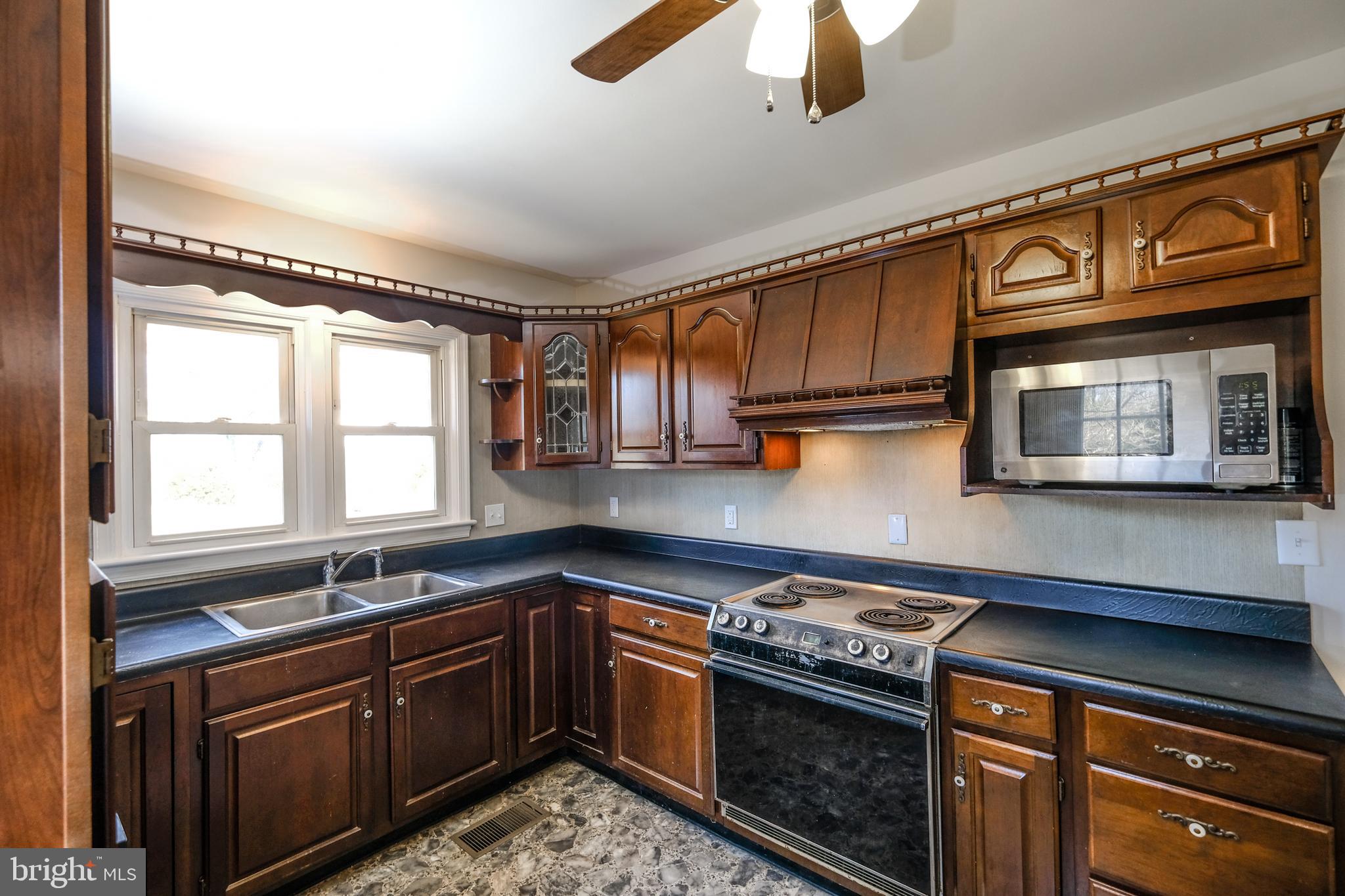 2598 Guard Hill Road Front Royal, VA 22630 - Photo 35 of 66 Kitchen