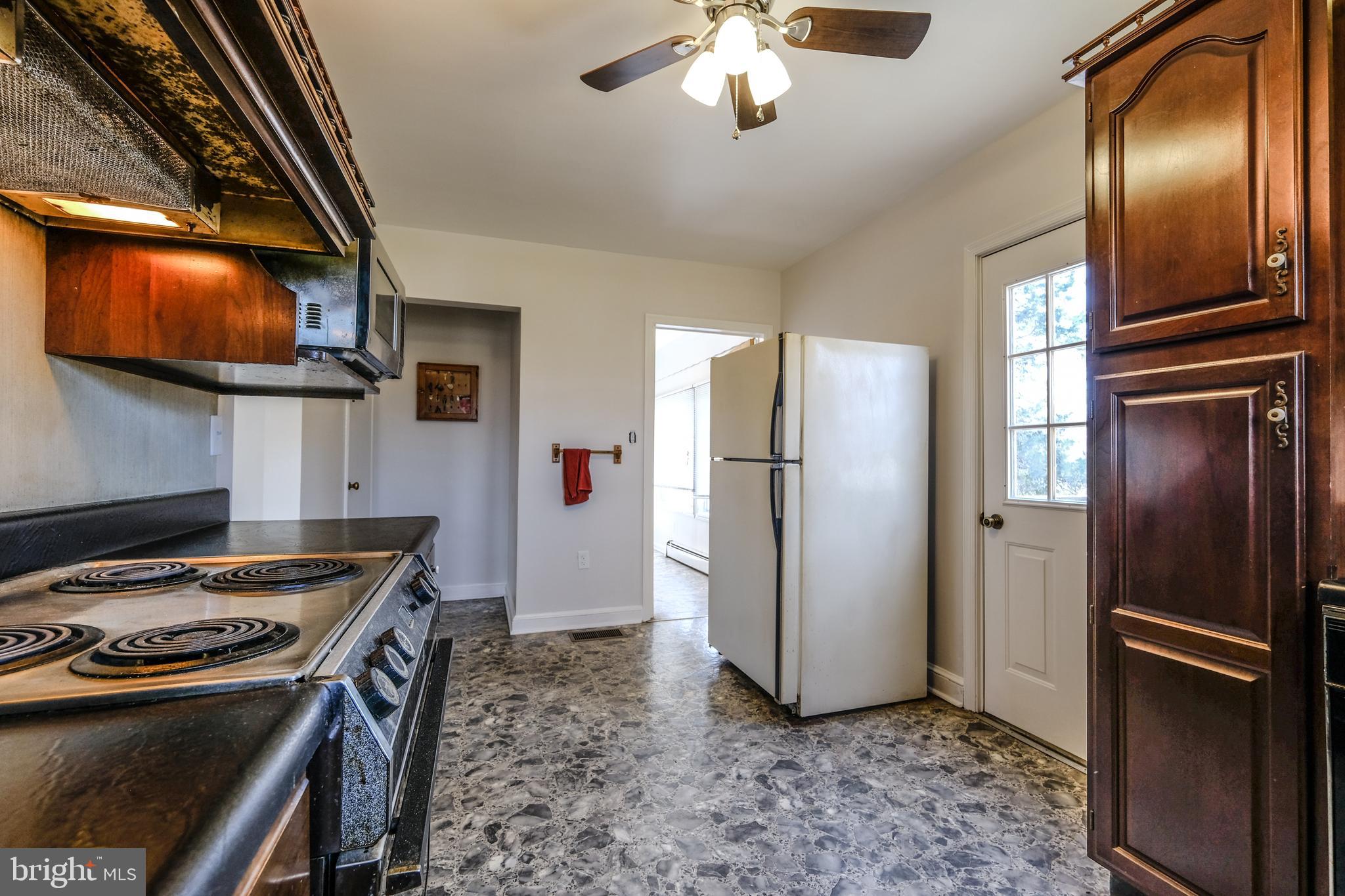 2598 Guard Hill Road Front Royal, VA 22630 - Photo 37 of 66 Kitchen