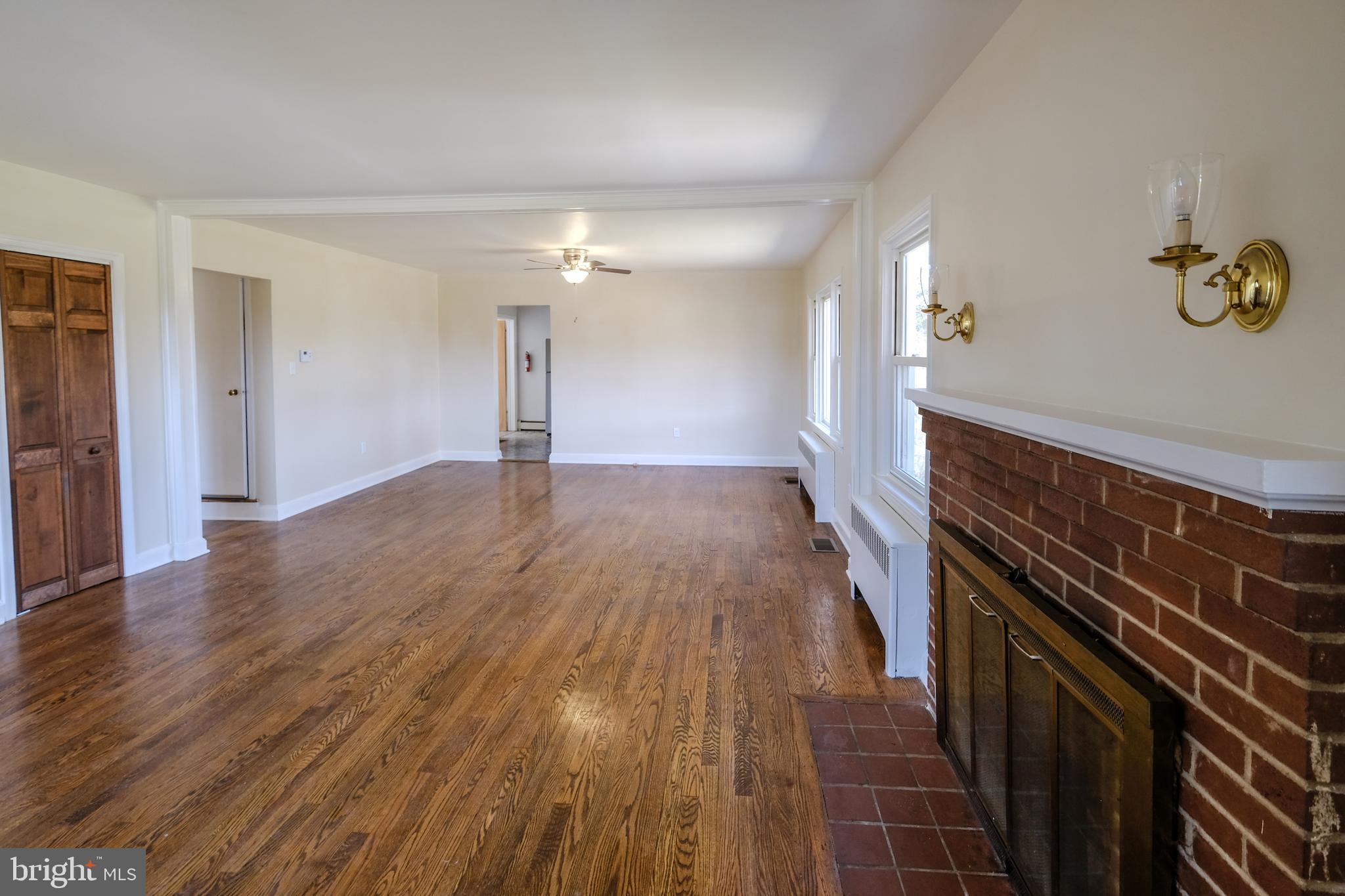 2598 Guard Hill Road Front Royal, VA 22630 - Photo 41 of 66 Living/Dining Room