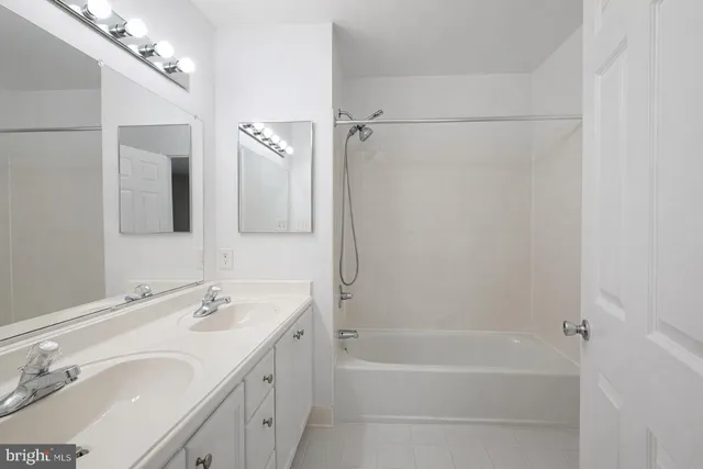 $2,800 | 14020 Jump Drive, Germantown, MD 20874