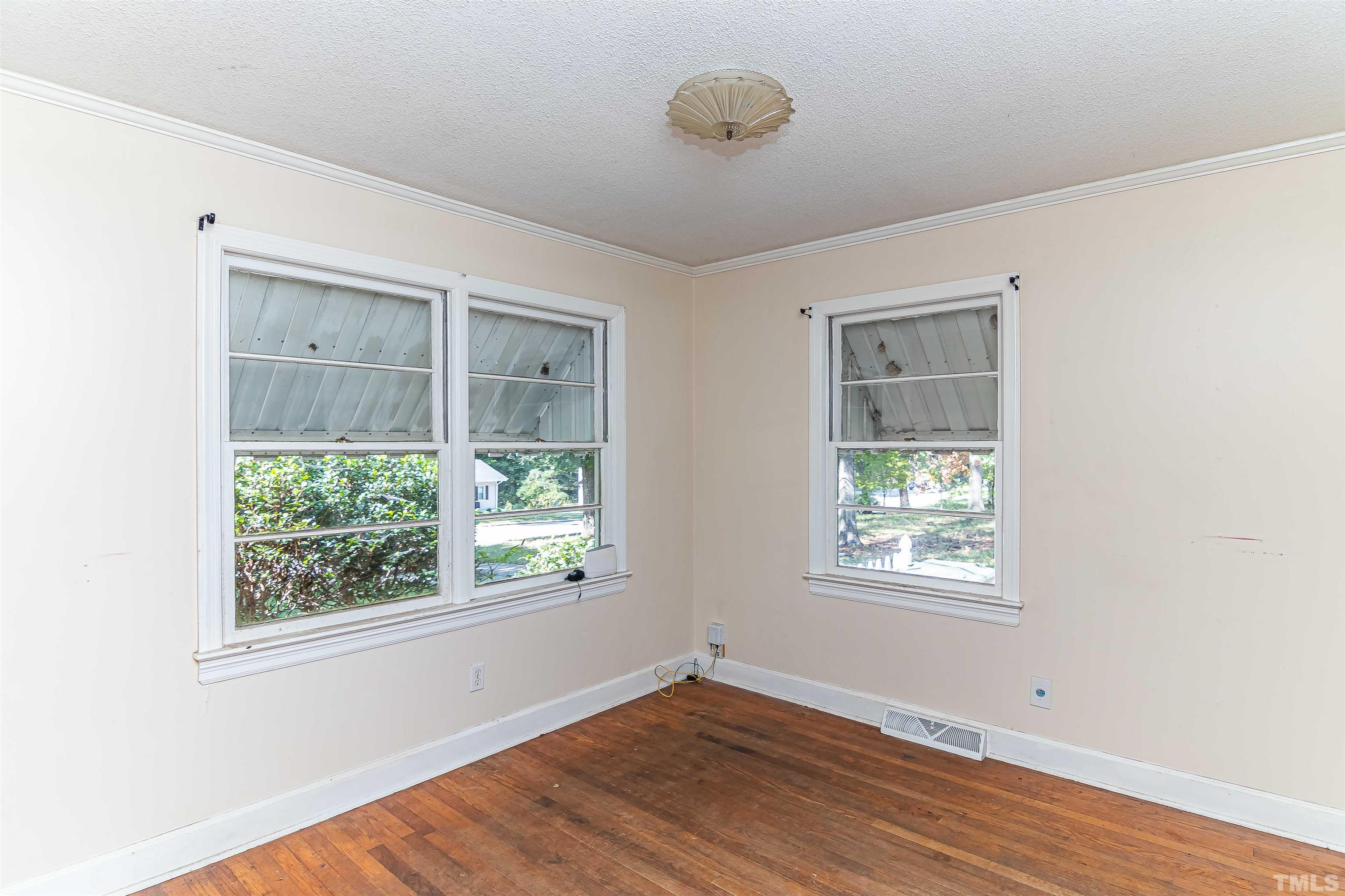 557 Rose Lane Raleigh, NC 27610 - Photo 12 of 23 Gallery Image 12