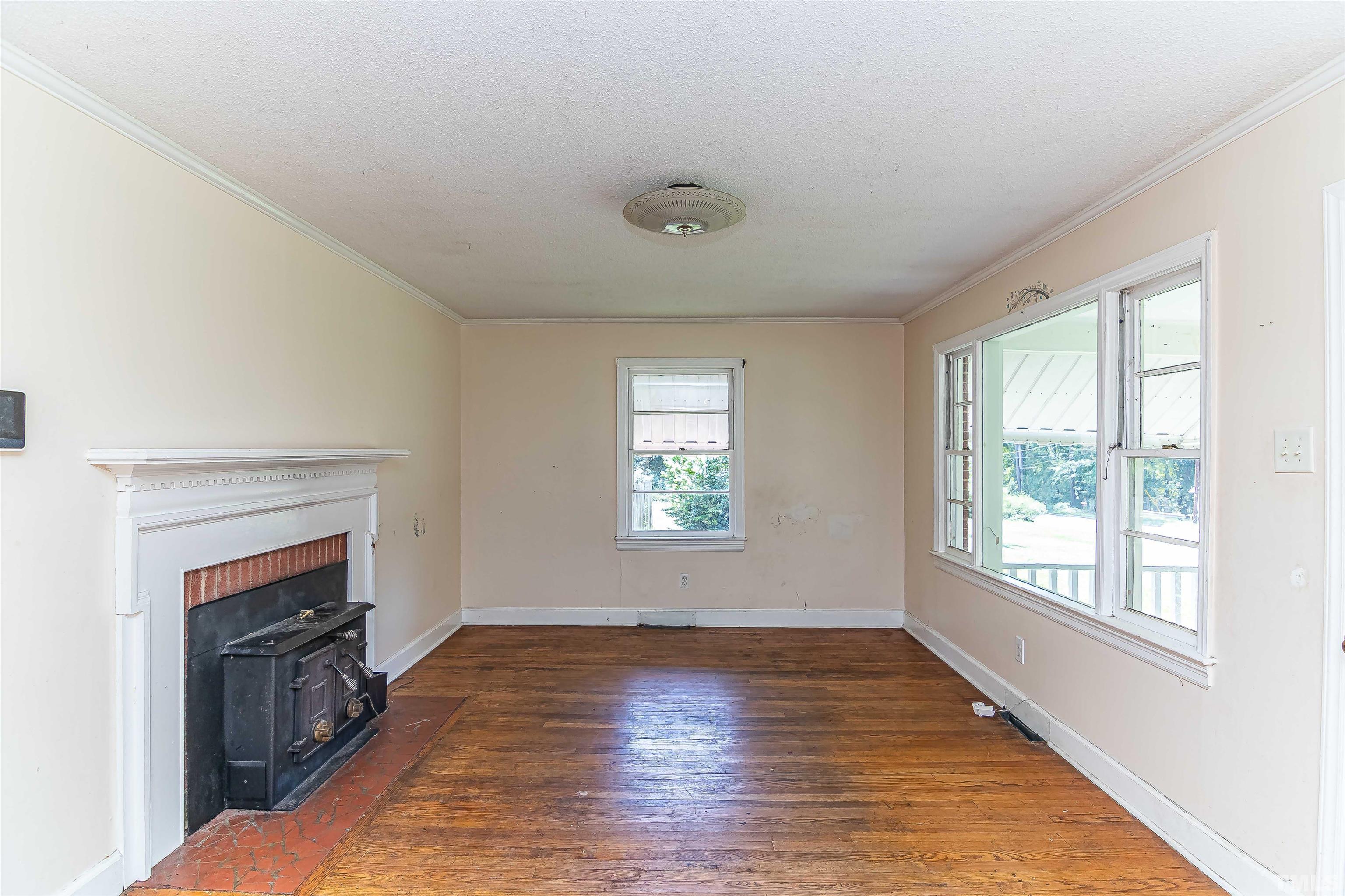 557 Rose Lane Raleigh, NC 27610 - Photo 9 of 23 Gallery Image 9