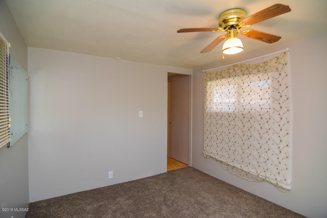 5541 West Rocking Cir Street Tucson, AZ 85713 - Photo 12 of 15 Gallery Image 12