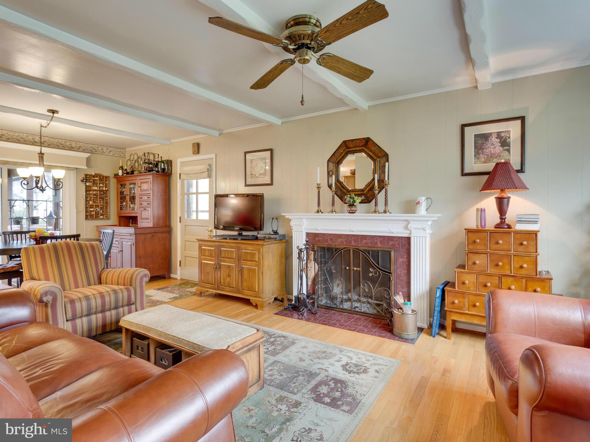 9206 Setter Place Springfield, VA 22153 - Photo 13 of 30 Family Room