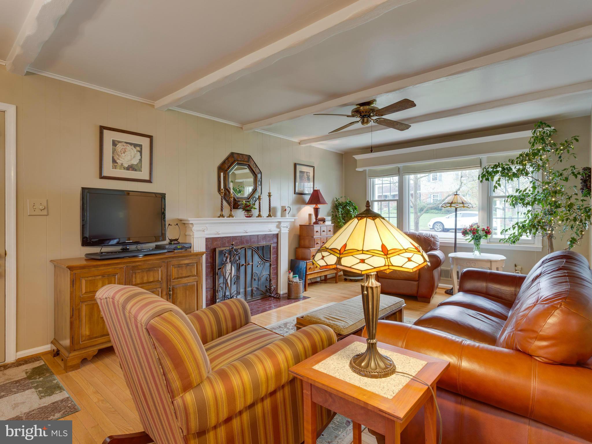 9206 Setter Place Springfield, VA 22153 - Photo 14 of 30 Family Room