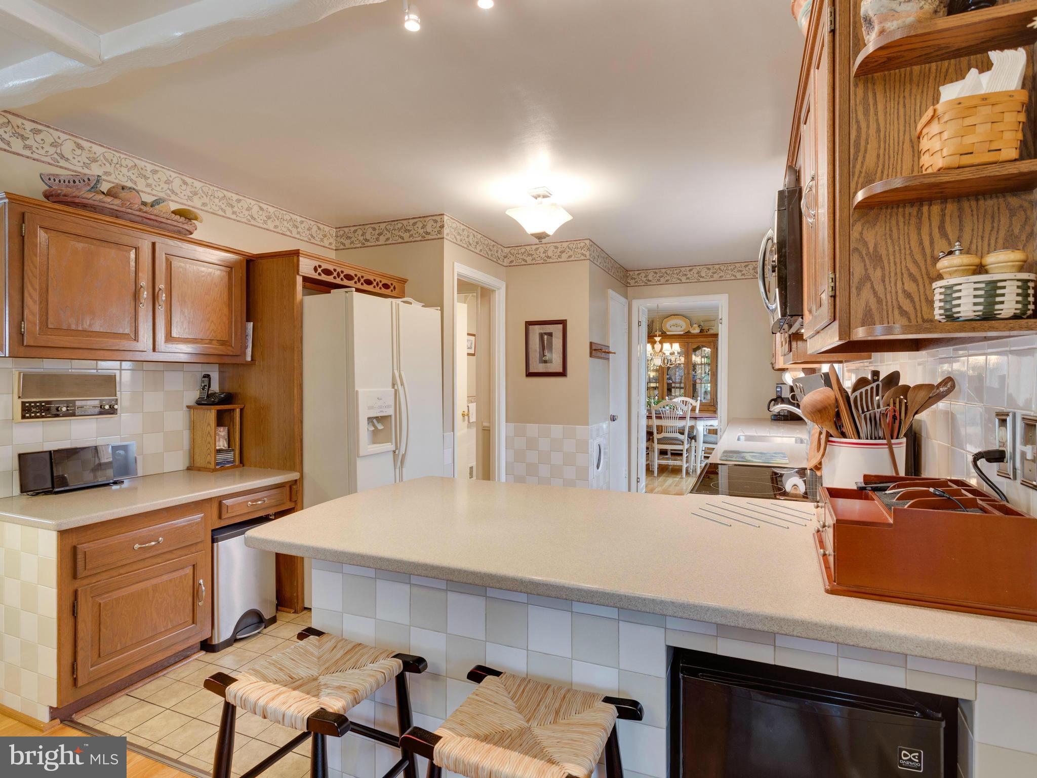 9206 Setter Place Springfield, VA 22153 - Photo 10 of 30 Kitchen