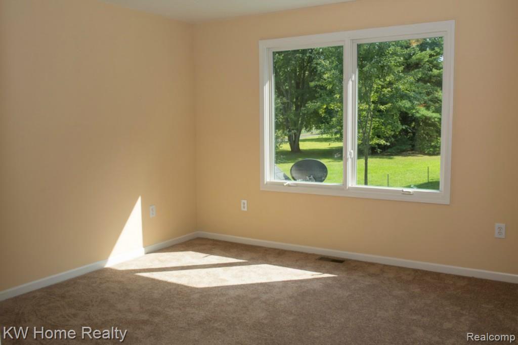 5897 Clarkston Road Clarkston, MI 48348 - Photo 18 of 29 Web-4366.jpg