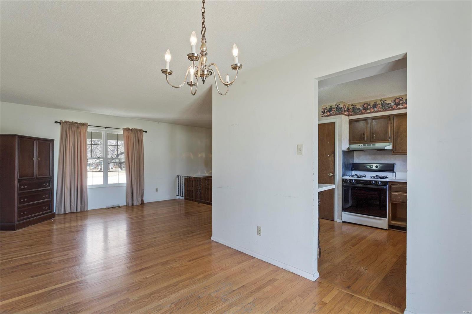 310 Ries Court Ballwin, MO 63021 - Photo 18 of 25