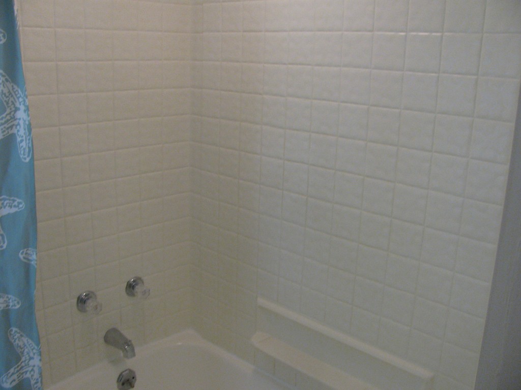 73 Davis Street Springfield, MA 01104 - Photo 16 of 27