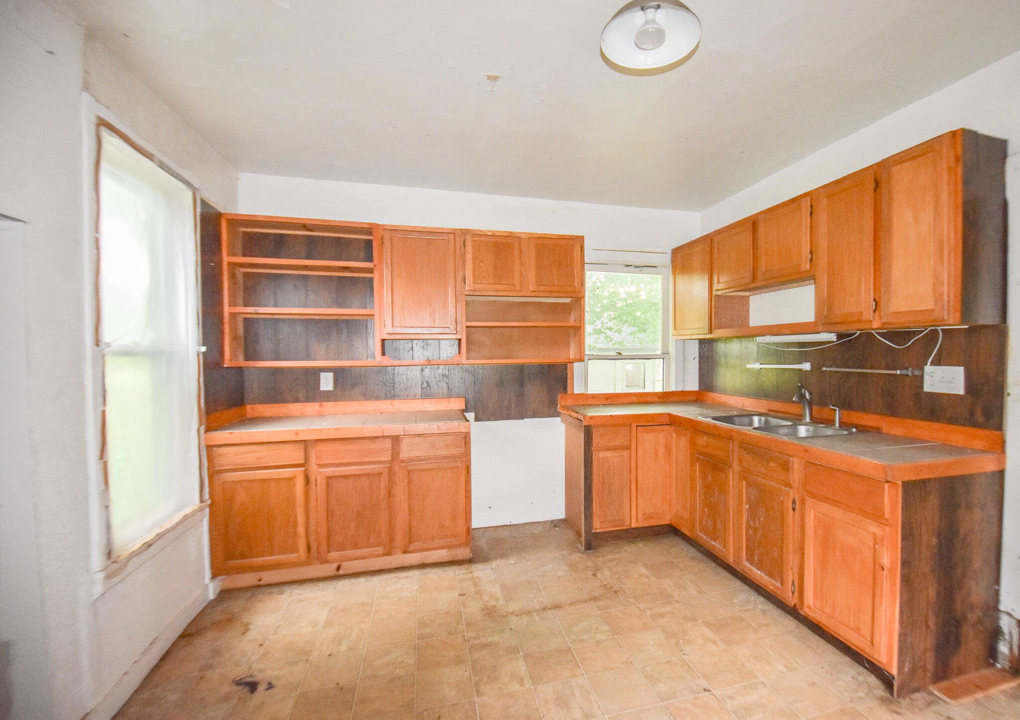 1085 East Chicago Road, Unit A Quincy, MI 49082 - Photo 6 of 31 DSC_0220