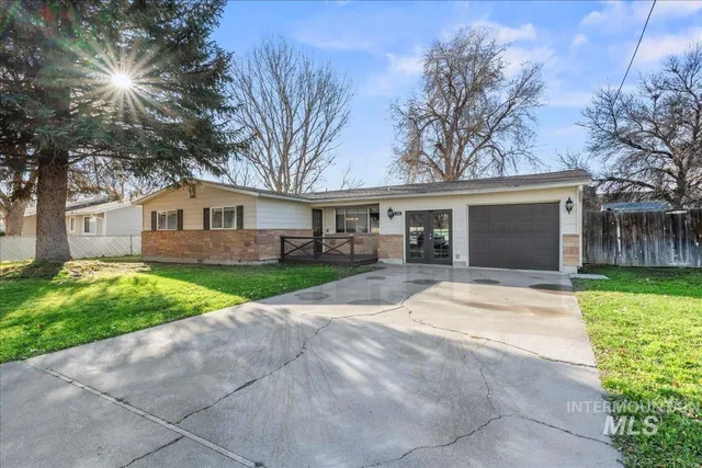 $315,000 | 1145 South 5th W Street, Mountain Home, ID 83647
