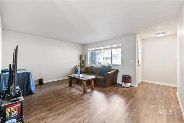 $315,000 | 1145 South 5th W Street, Mountain Home, ID 83647