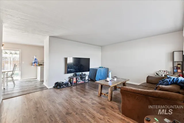$315,000 | 1145 South 5th W Street, Mountain Home, ID 83647