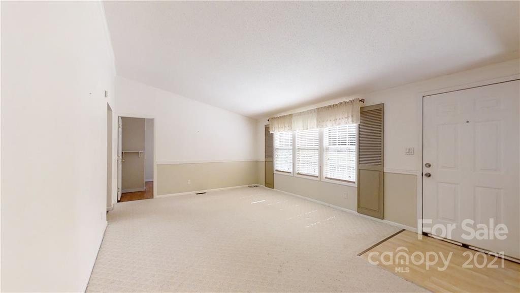 3273 Loop Road Lincolnton, NC 28092 - Photo 4 of 22 Gallery Image 4
